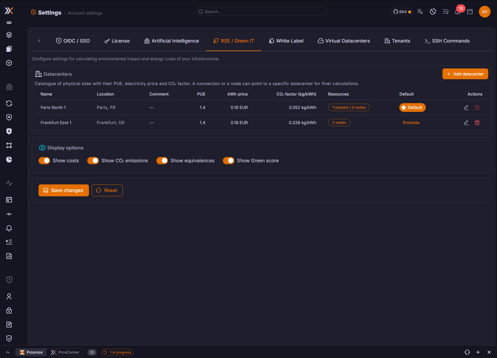 Green IT settings with PUE, electricity price, CO2 factor, server specs, and display options